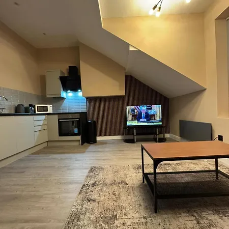 Chic And Stylish Luxury Leeds (West Yorkshire)